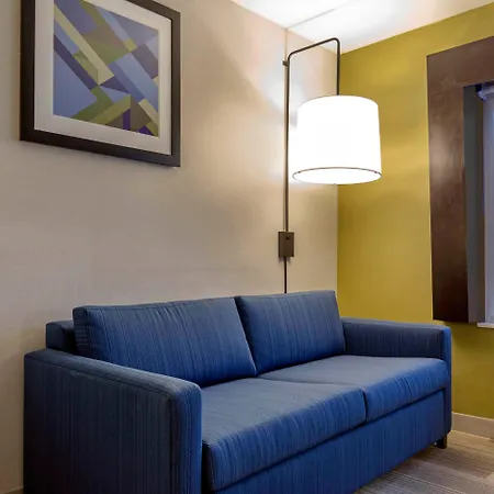 Holiday Inn Express And Suites Chicago West - St Charles By Ihg Saint Charles Exterior photo