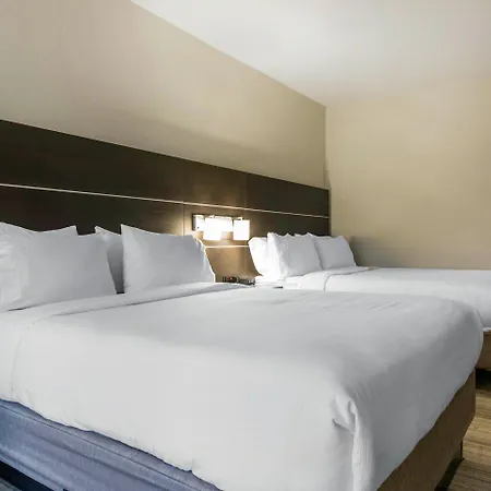 Holiday Inn Express And Suites Chicago West - St Charles By Ihg Saint Charles Exterior photo