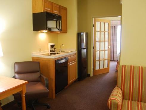 Express And Chicago West - St Charles By Ihg Hotel 2*