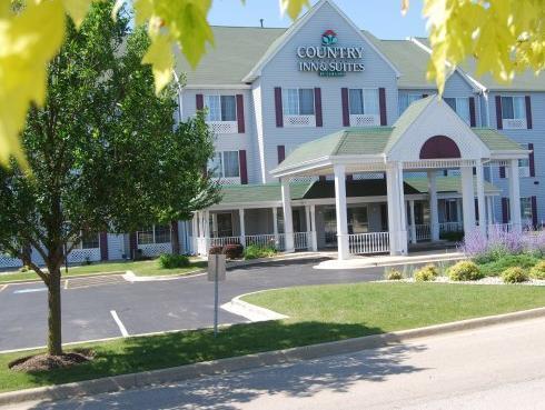 Express And Chicago West - St Charles By Ihg 2*